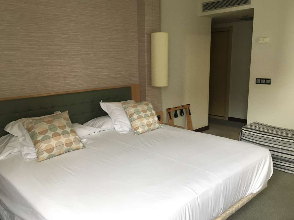Abba Santander Hotel Room photo